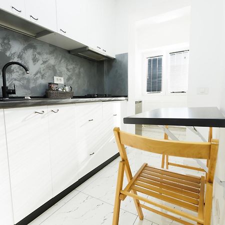 Archi'S Apartament กาลาจิ ภายนอก รูปภาพ